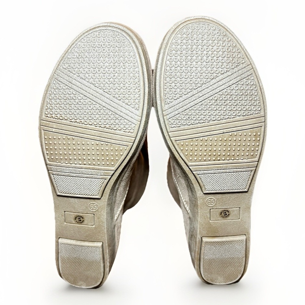 St John's Bay Women's Boots Korba Slouch Taupe Flat Pull On Memory Foam Size 6.5 - Picture 8 of 10